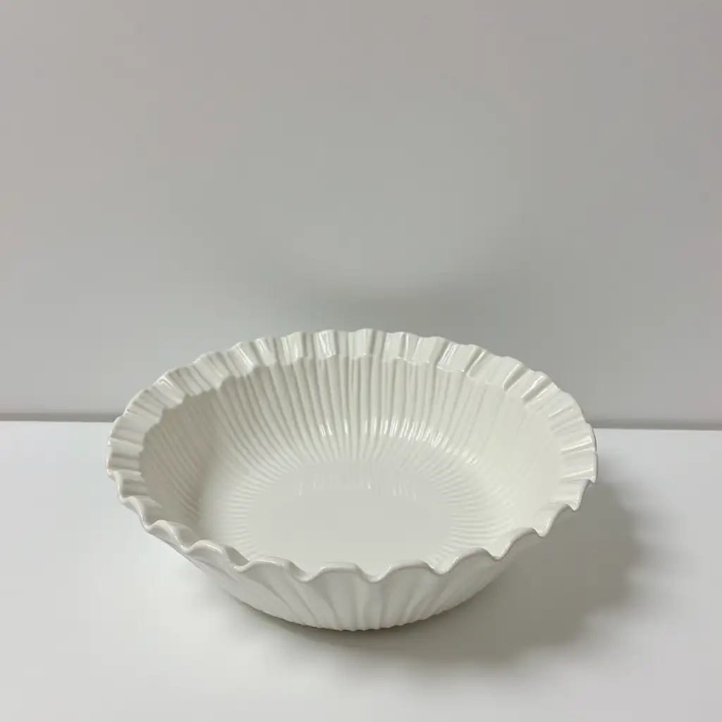 Ruffled edge bowl